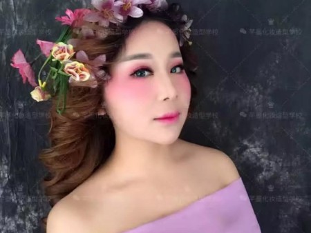 森系甜美新娘-凯琳老师